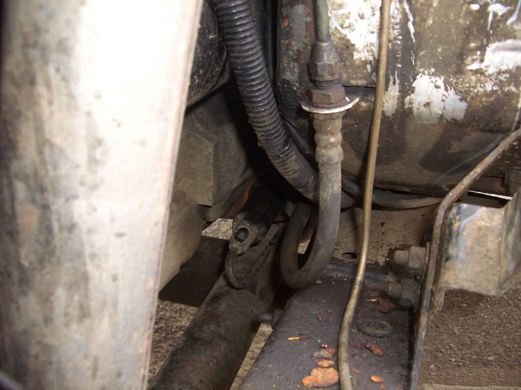 Clutch pedal box and pipe removal. LandyZone Land Rover Forum